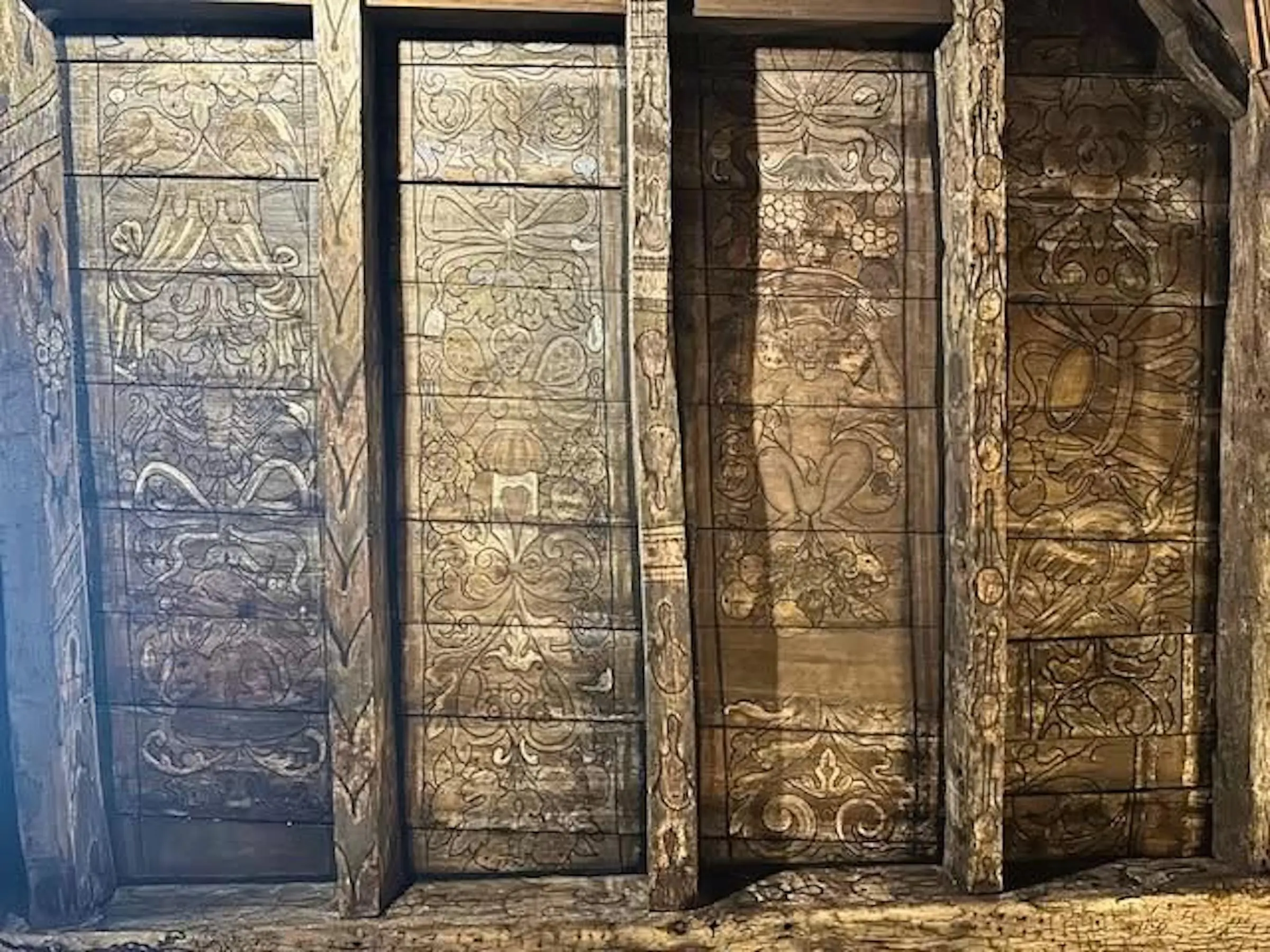 Oak Room ceiling